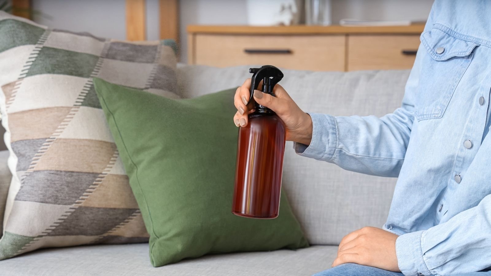 Galão do detergente neutralizador de odores p.O²ff, da linha GLIX